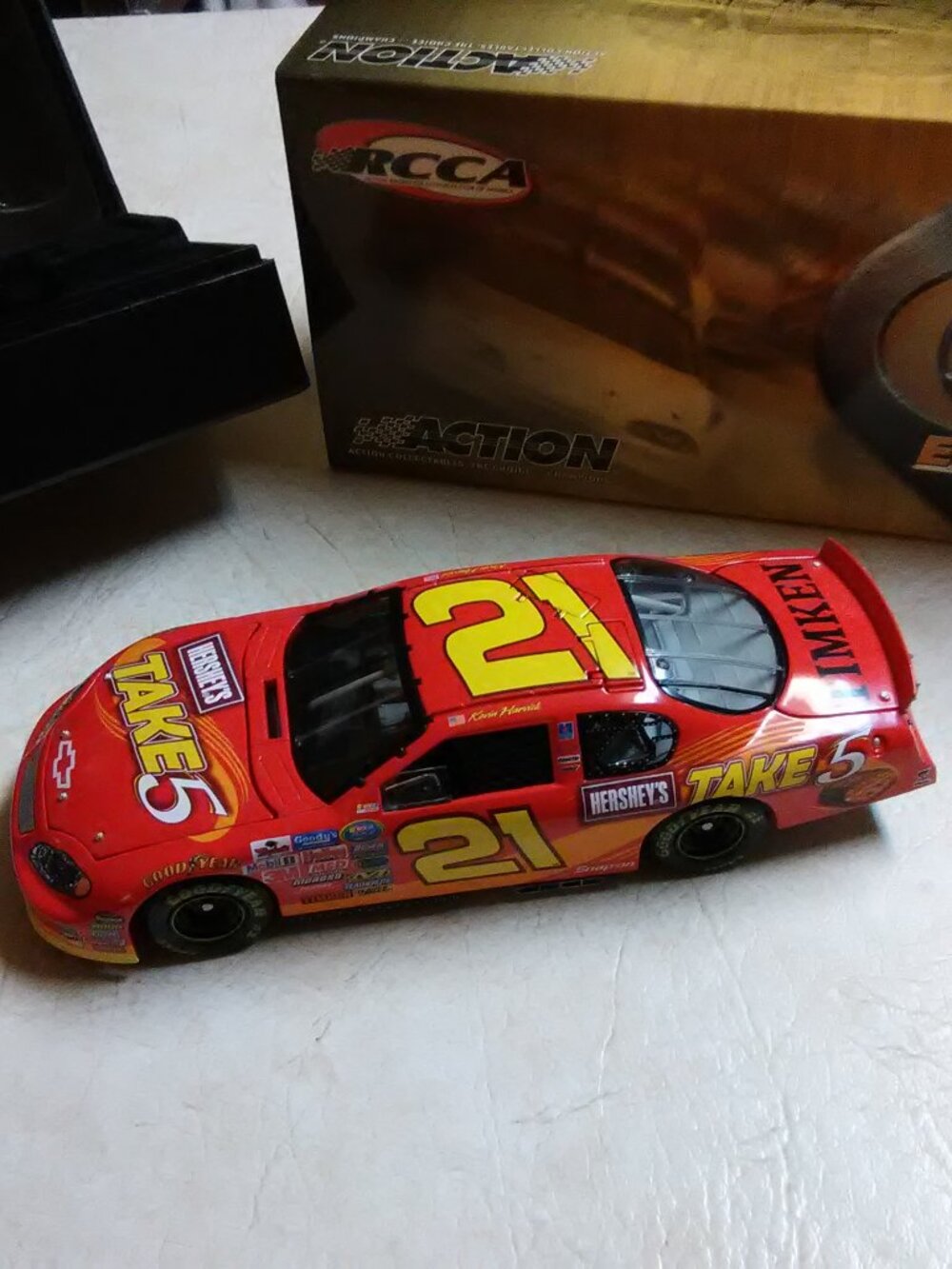 1/24 Kevin Harvick #21 Hershey's Take 5 Monte Carlo 1:24 scale diecast car 2005